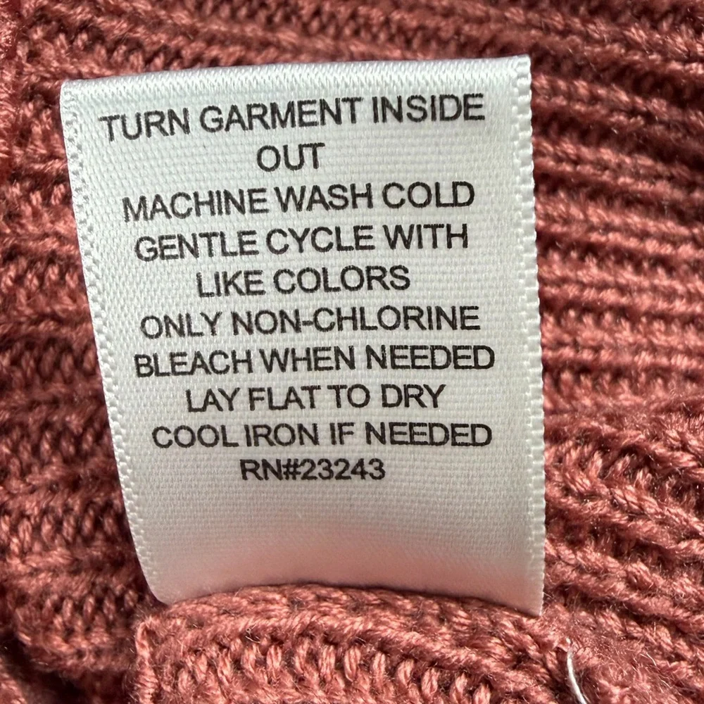 New York & Company Soho Women’s 100% Acrylic Ribbed Knit Sweater Top Medium
